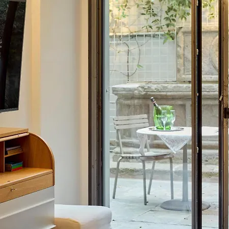 Palazzo Delle Pietre - Luxury Rome
