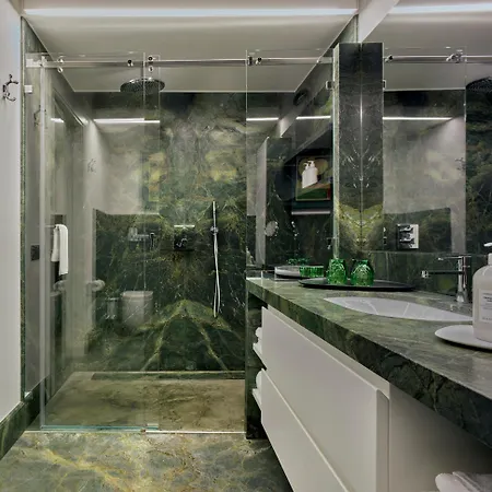 מלון דירות Palazzo Delle Pietre - Luxury רומא
