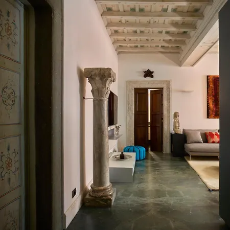 Palazzo Delle Pietre - Luxury מלון דירות רומא