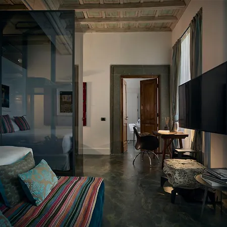 מלון דירות Palazzo Delle Pietre - Luxury רומא