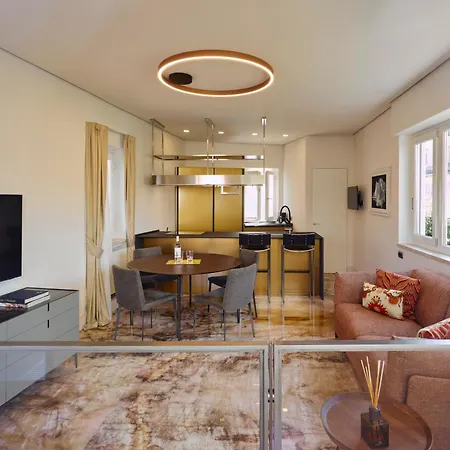 מלון דירות Palazzo Delle Pietre - Luxury 4*