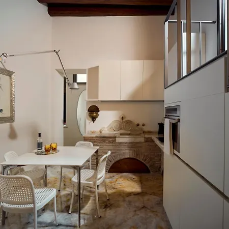 Palazzo Delle Pietre - Luxury Roma