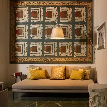 Palazzo Delle Pietre - Luxury Apartahotel 5*