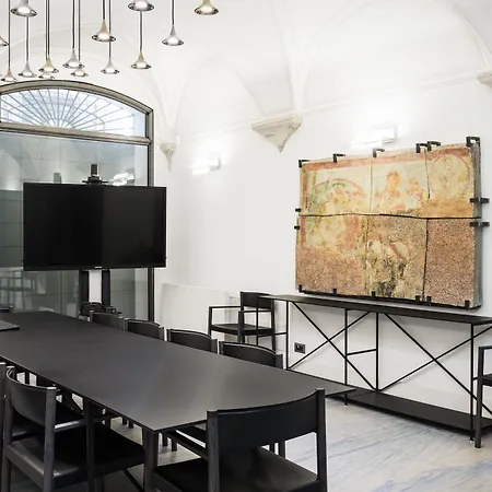 Palazzo Delle Pietre - Luxury מלון דירות 4*