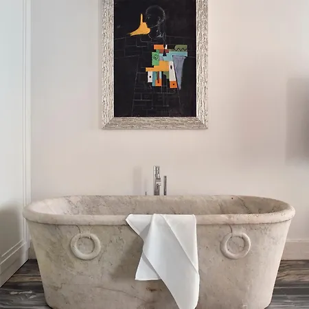 Palazzo Delle Pietre - Luxury Ξενοδοχείο με διαμερίσματα 5*